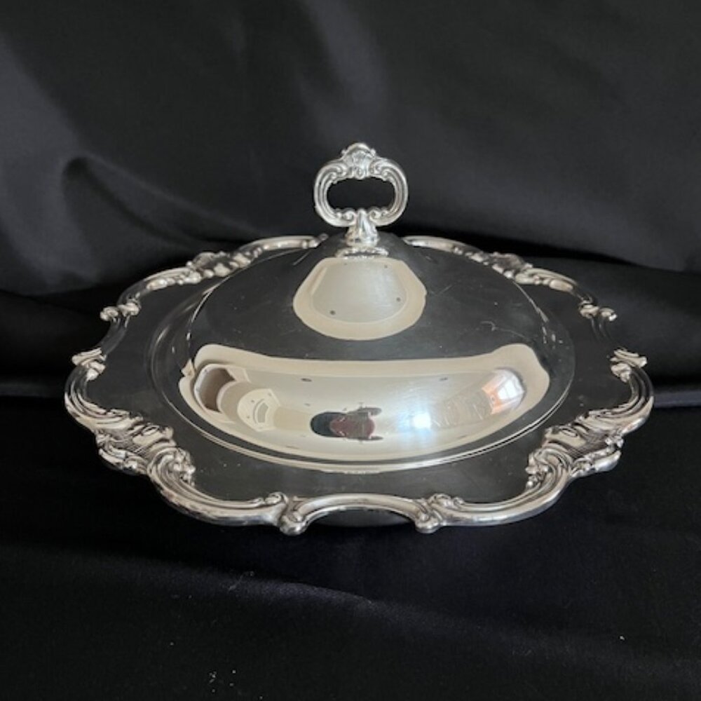 1.5 Qt Round Covered Casserole Strasbourg Silverplate Hollowware Gorham Silver